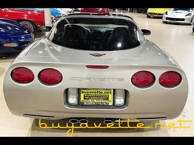 Photo of 2001 Light Pewter Metallic Chevrolet Corvette