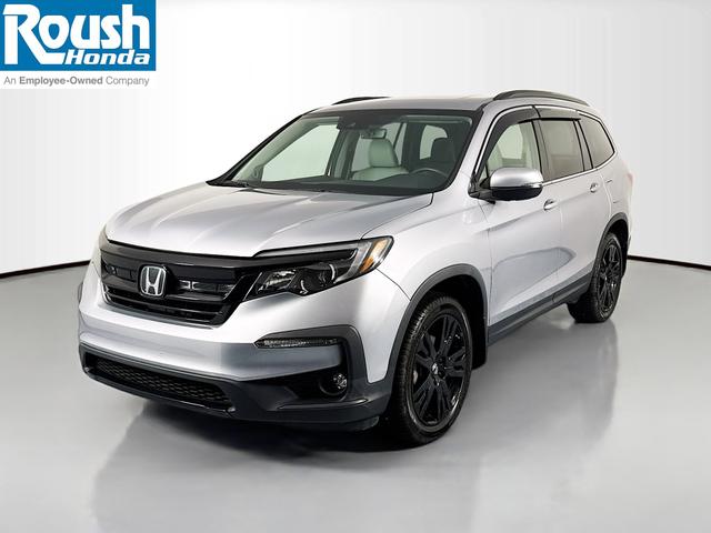 Photo of 2022 Lunar Silver Metallic Honda Pilot