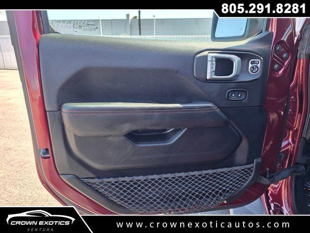 Photo of 2021 Snazzberry Pearlcoat Jeep Gladiator