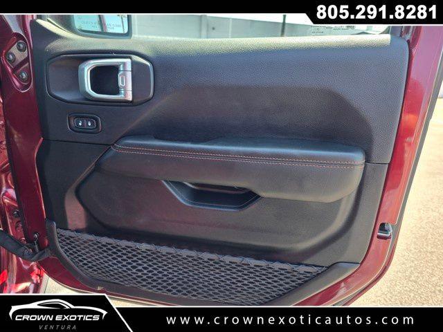 Photo of 2021 Snazzberry Pearlcoat Jeep Gladiator