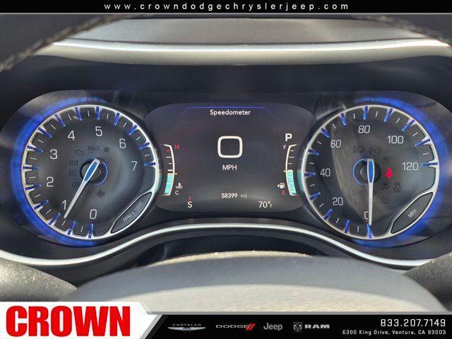 Photo of 2024 Diamond Black Chrysler Pacifica