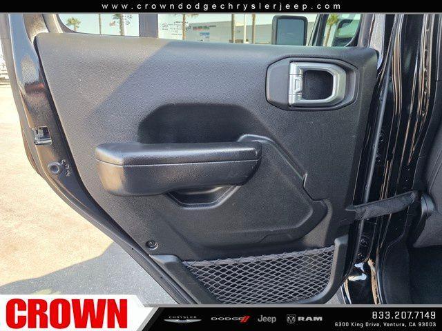 Photo of 2021 Black Clearcoat Jeep Wrangler Unlimited