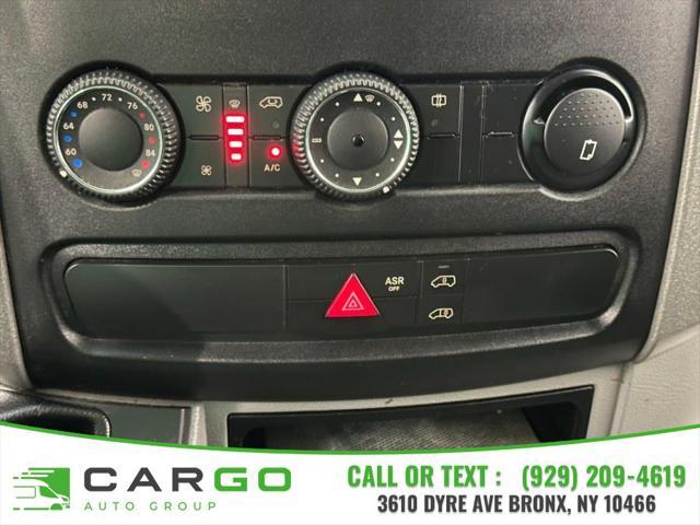 Photo of 2018 Arctic White Mercedes-Benz Sprinter 2500