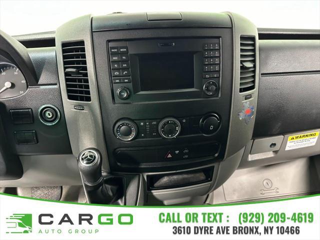 Photo of 2018 Arctic White Mercedes-Benz Sprinter 2500