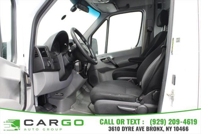 Photo of 2017 Arctic White Mercedes-Benz Sprinter 2500