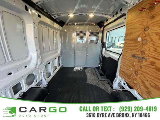 Photo of 2018 Oxford White Ford Transit-250