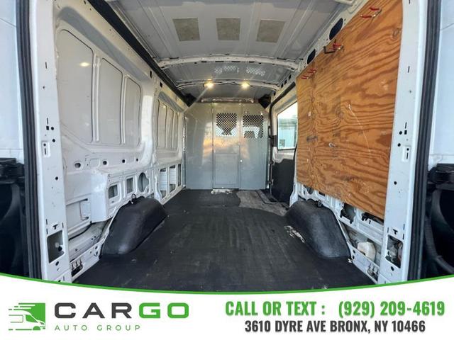 Photo of 2018 Oxford White Ford Transit-250