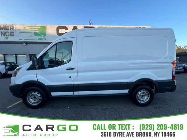 Photo of 2018 Oxford White Ford Transit-250