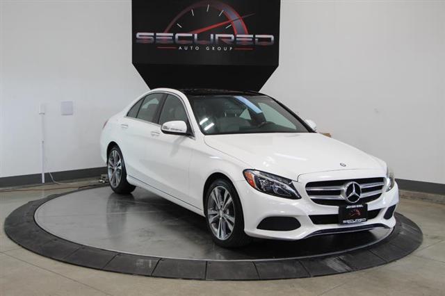 Photo of 2015 Polar White Mercedes-Benz C-Class