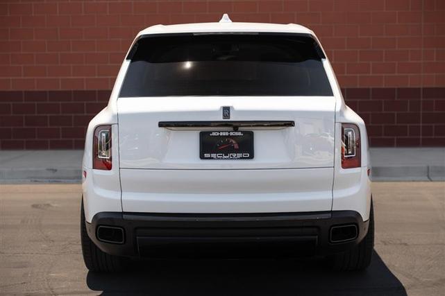 Photo of 2023 Arctic White Rolls-Royce Cullinan