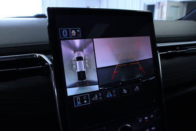 Photo of 2025 Summit White GMC Sierra EV