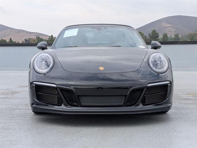 Photo of 2018 Jet Black Metallic Porsche 911