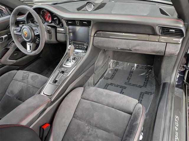 Photo of 2018 Jet Black Metallic Porsche 911
