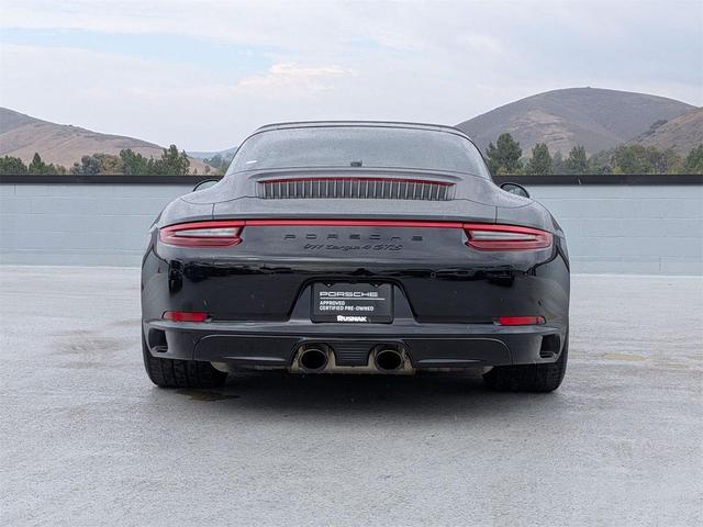 Photo of 2018 Jet Black Metallic Porsche 911