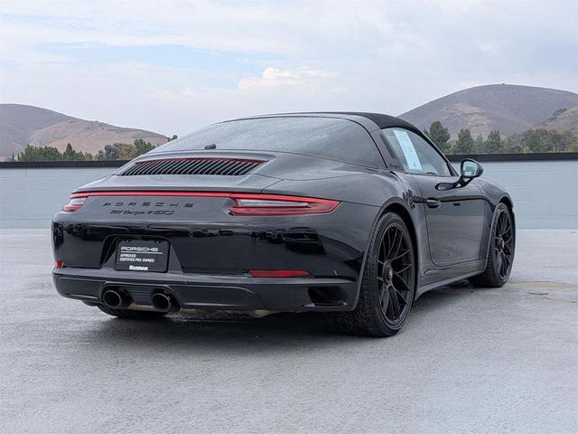 Photo of 2018 Jet Black Metallic Porsche 911