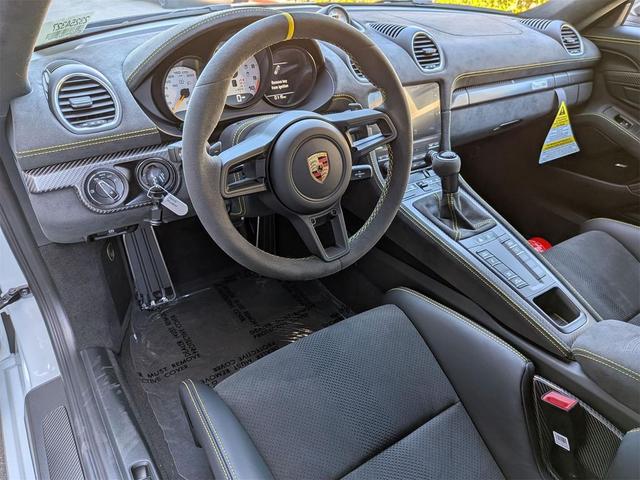 Photo of 2025 White Porsche 718 Spyder