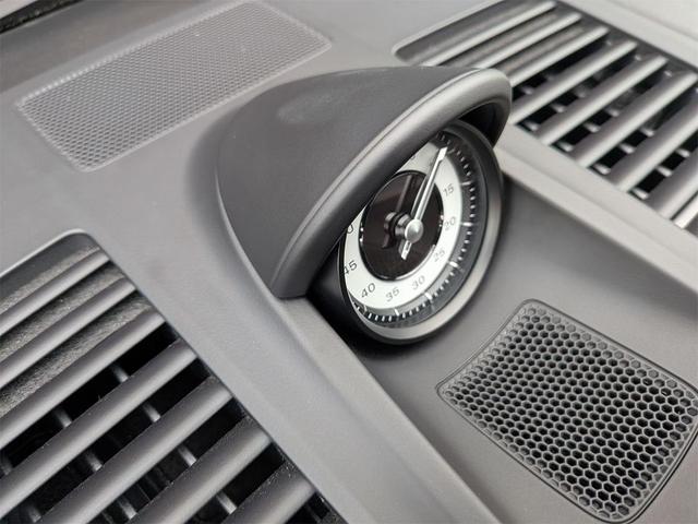 Photo of 2024 Ice Grey Metallic Porsche 911