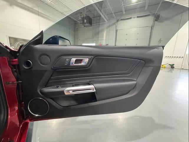 Photo of 2021 Red Ford Mustang