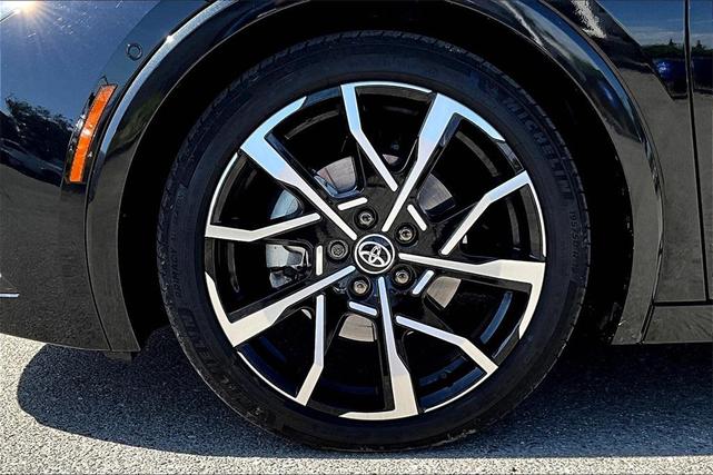 Photo of 2024 Midnight Black Metallic Toyota Prius Prime