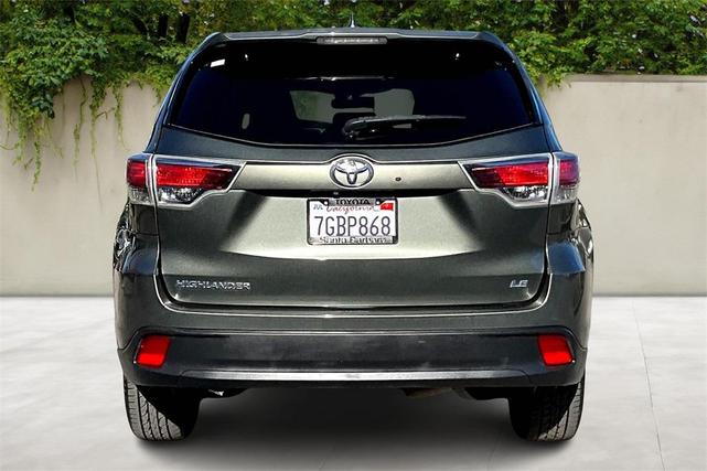Photo of 2014 Alumina Jade Metallic Toyota Highlander