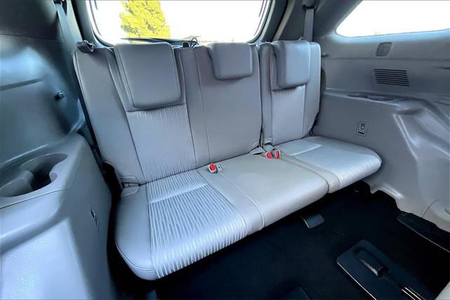 Photo of 2014 Alumina Jade Metallic Toyota Highlander