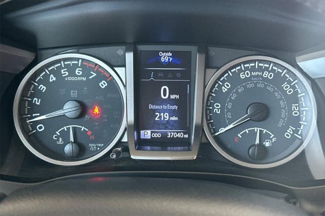 Photo of 2020 Super White Toyota Tacoma