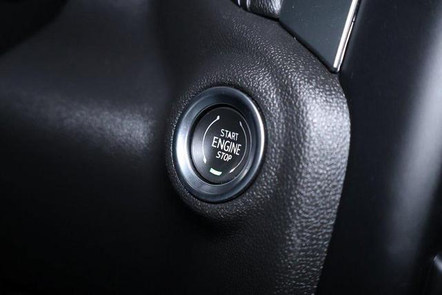 Photo of 2021 Black Chevrolet Silverado 1500