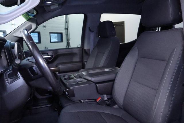 Photo of 2021 Black Chevrolet Silverado 1500