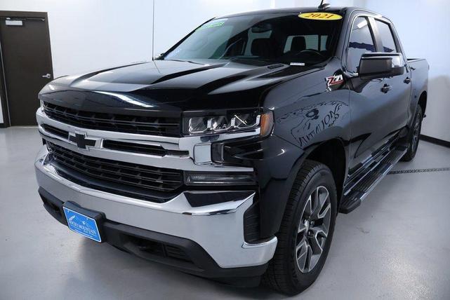Photo of 2021 Black Chevrolet Silverado 1500