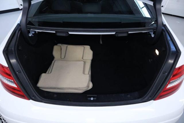 Photo of 2014 Polar White Mercedes-Benz C-Class