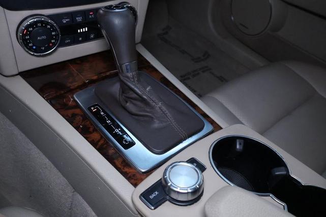 Photo of 2014 Polar White Mercedes-Benz C-Class