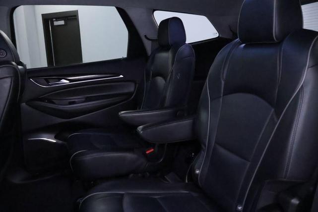 Photo of 2019 White Frost Tri-Coat Buick Enclave