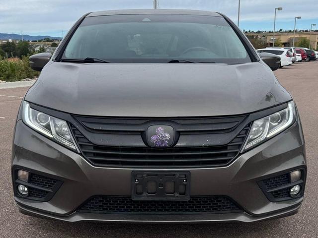 Photo of 2018 Gray Honda Odyssey