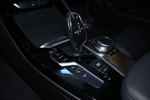 Photo of 2020 Mineral White Metallic BMW X3 PHEV