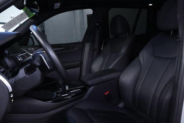 Photo of 2020 Mineral White Metallic BMW X3 PHEV