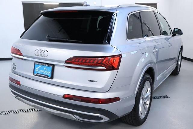 Photo of 2022 Florett Silver Metallic Audi Q7