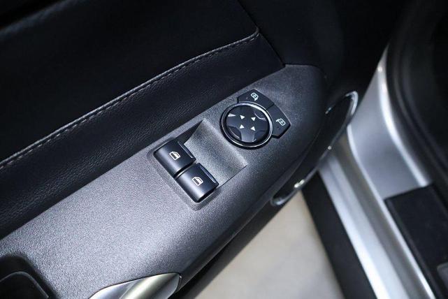 Photo of 2023 Silver Metallic Ford Mustang