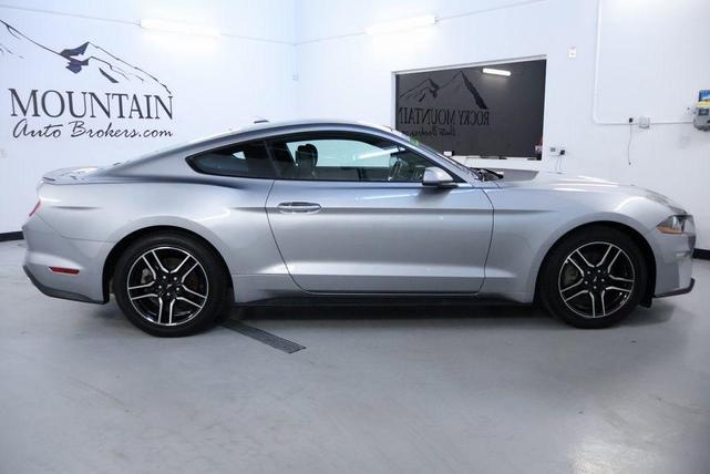 Photo of 2023 Silver Metallic Ford Mustang