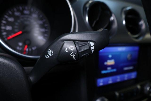 Photo of 2023 Silver Metallic Ford Mustang