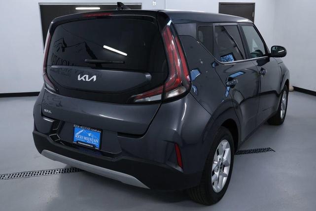 Photo of 2024 Gravity Gray Kia Soul