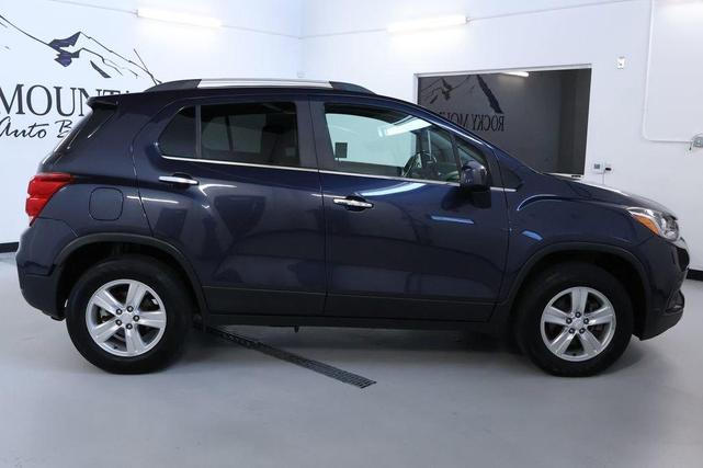 Photo of 2019 Storm Blue Metallic Chevrolet Trax