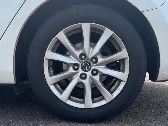 Photo of 2016 Snowflake White Pearl Mazda Mazda6