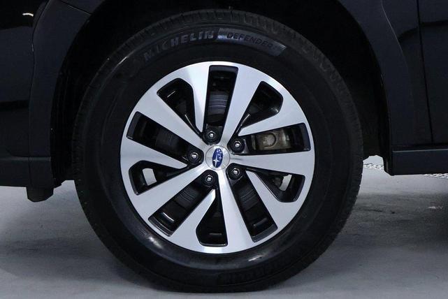 Photo of 2024 Crystal Black Silica Subaru Outback