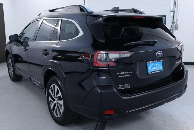 Photo of 2024 Crystal Black Silica Subaru Outback