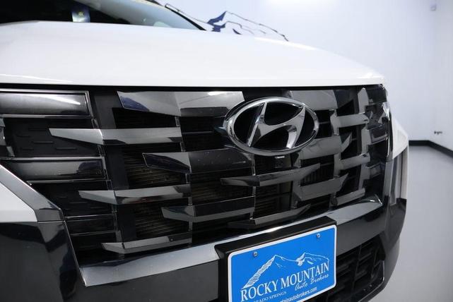 Photo of 2022 Ice White Hyundai SANTA CRUZ