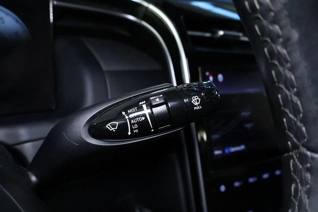 Photo of 2022 Ice White Hyundai SANTA CRUZ