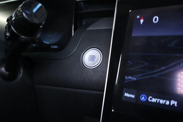 Photo of 2022 Ice White Hyundai SANTA CRUZ