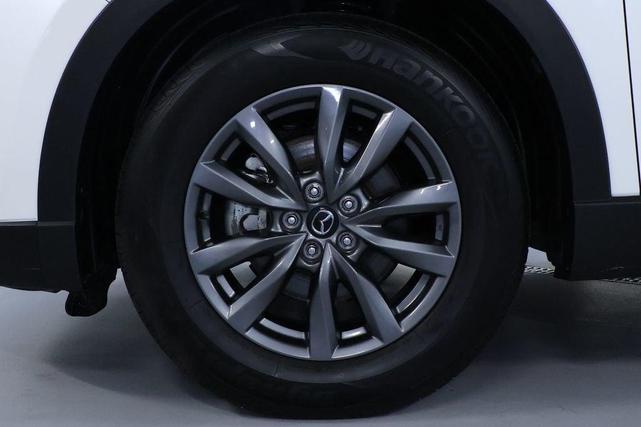 Photo of 2022 Snowflake White Pearl Mica Mazda CX-9