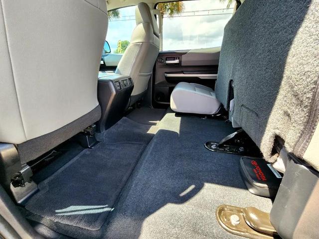 Photo of 2021 Gray Toyota Tundra