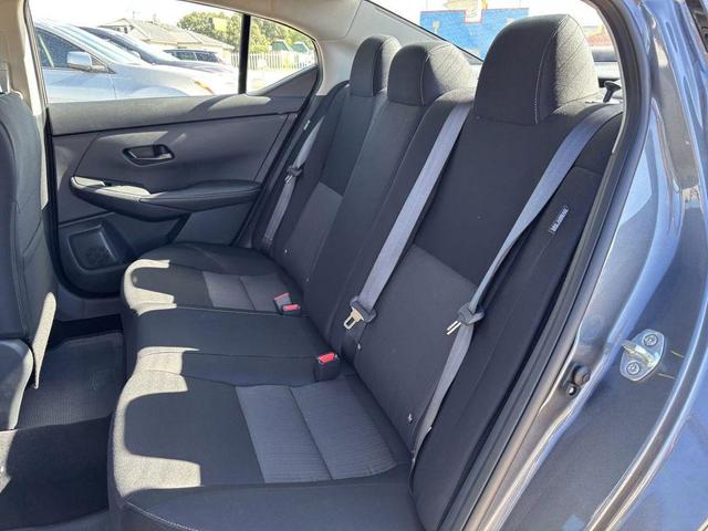 Photo of 2025 Gun Metallic Nissan Sentra
